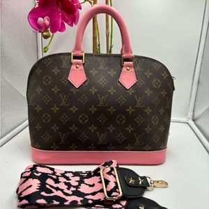 Auth Louis Vuitton Alma PM